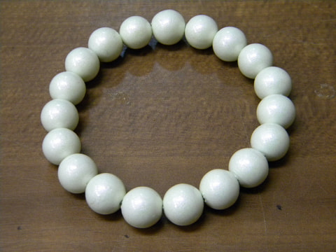 NEW　10mm玉ブレスレット（玉川産北投石）パールホワイト　写真画像