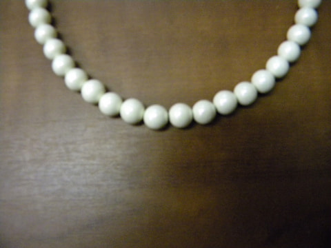 新商品パールホワイト8mm・70玉ネックレス(玉川産北投石) 写真画像