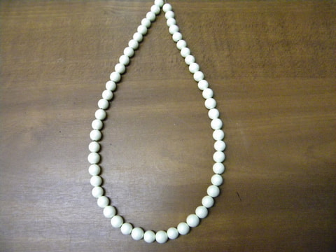 新商品パールホワイト8mm・55玉ネックレス(玉川産北投石) 写真画像