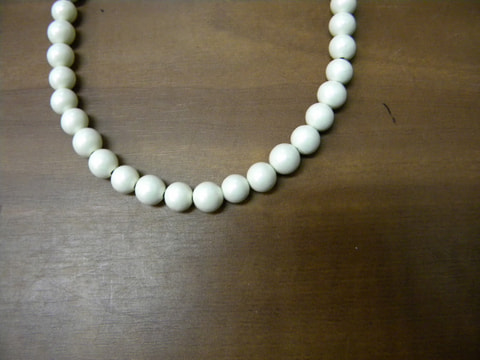 新商品パールホワイト8mm・55玉ネックレス(玉川産北投石) 写真画像