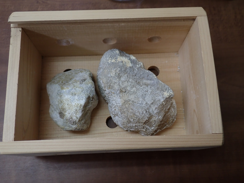 新入荷16番　お風呂用 玉川産北投石　結晶体641ｇ　付着体159ｇプレゼント　写真画像