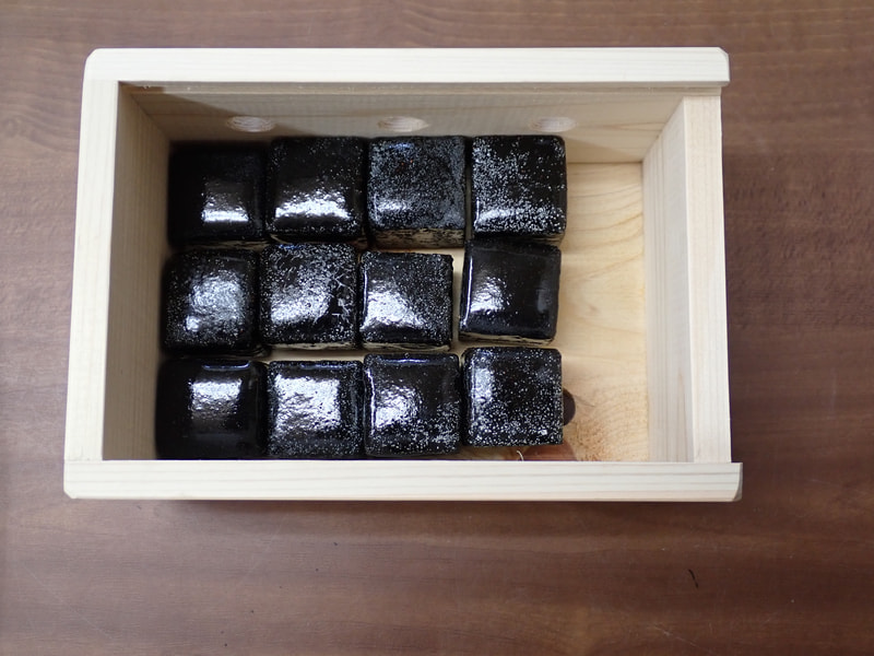 23番　お風呂用 超強力黒焼成北投石1kgセット　写真画像