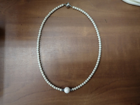 番　北投石チョーカー（玉川産北投石10ミリ1玉、台湾産北投石4ミリ100玉、テラヘルツ2玉）　写真画像