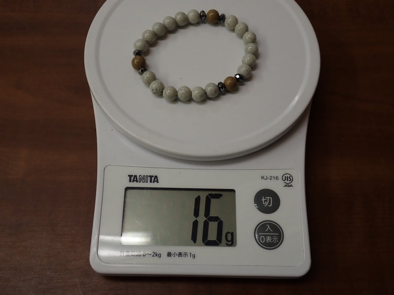 203番　8mm玉ブレスレット（玉川産北投石　天然色、台湾産北投石、テラヘルツ）　写真画像