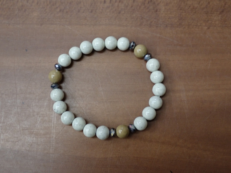 203番　8mm玉ブレスレット（玉川産北投石　天然色、台湾産北投石、テラヘルツ）　写真画像