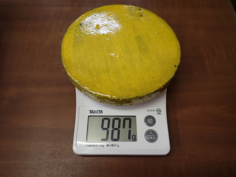 190番　入荷　丸型岩盤北投石粉黛焼付987ｇ　お風呂　岩盤浴　写真画像