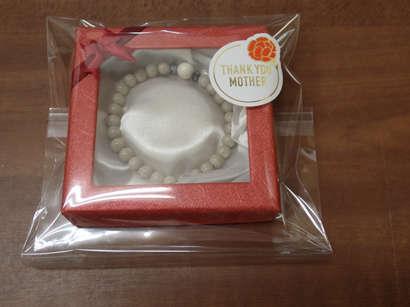 164番　5月7日ご注文分まで当日のお届け母の日　北投石ブレスレット（テラヘルツ）　写真画像