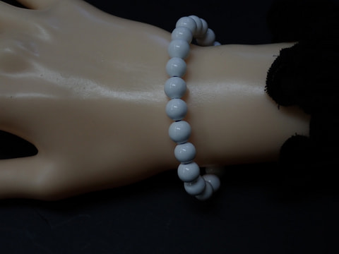 新商品　8mm玉ブレスレット（玉川産北投石）ホワイト（18ｃｍ　25玉）　写真画像