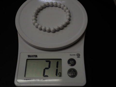 新商品　8mm玉ブレスレット（玉川産北投石）ホワイト（18ｃｍ　25玉）　写真画像