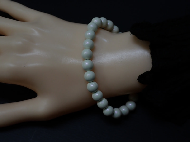 新商品　8mm玉ブレスレット（玉川産北投石）パールホワイト25玉18cm　写真画像